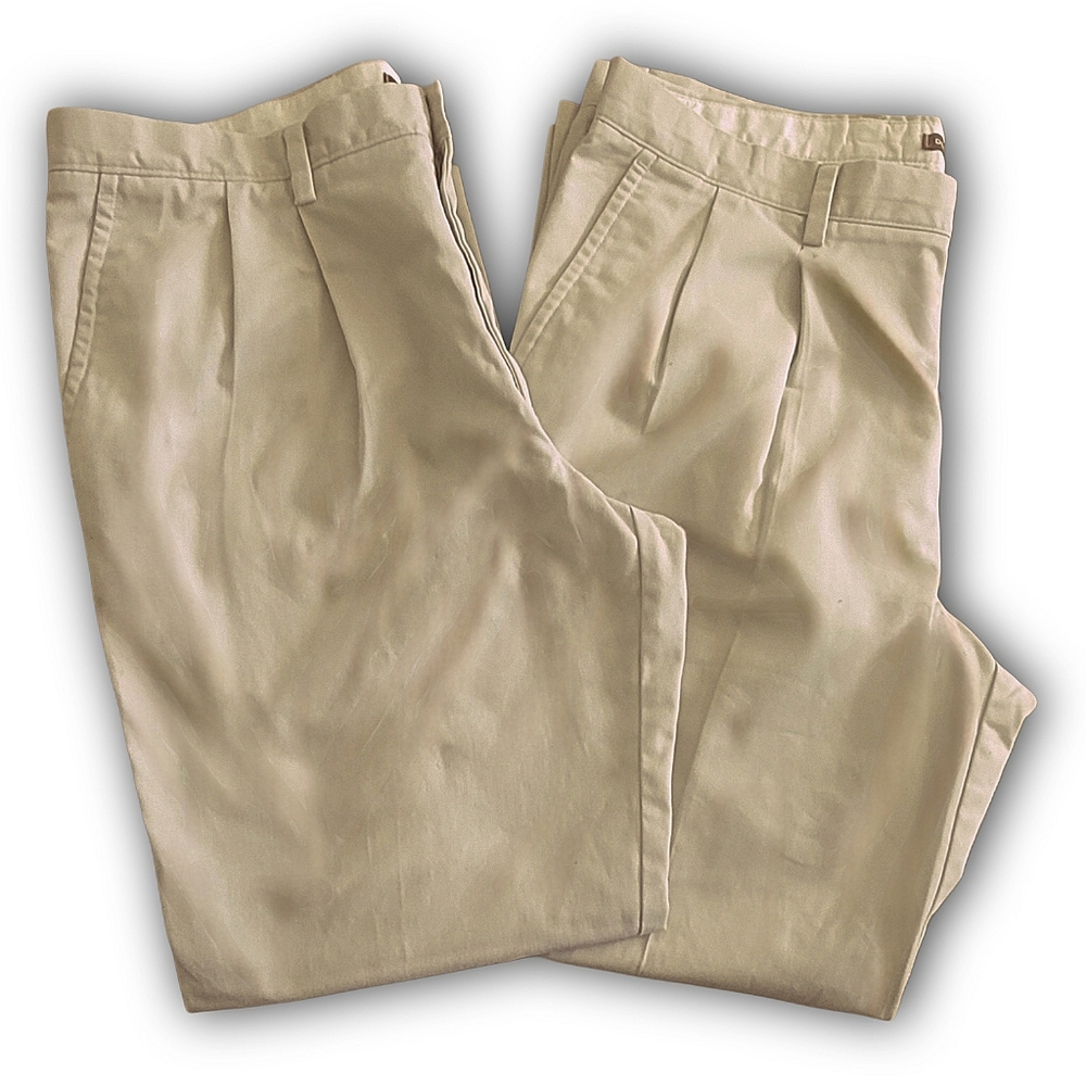 Dockers 2 Pairs D3 Classic Fit Tan Khaki Mens' 38 x 32 Pleated Front